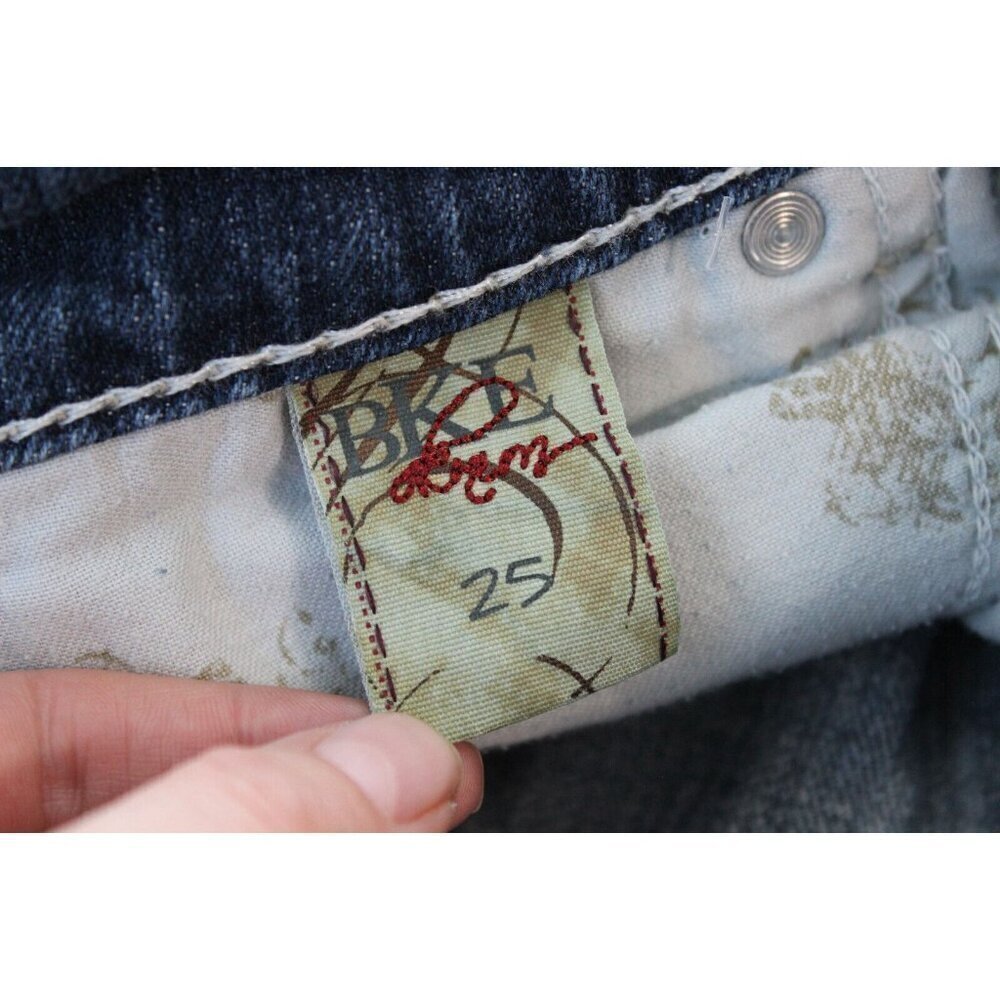 Buckle BKE Capri 25 Denim Stretch Culture Western Rodeo Embroidered Festival - Picture 15 of 16